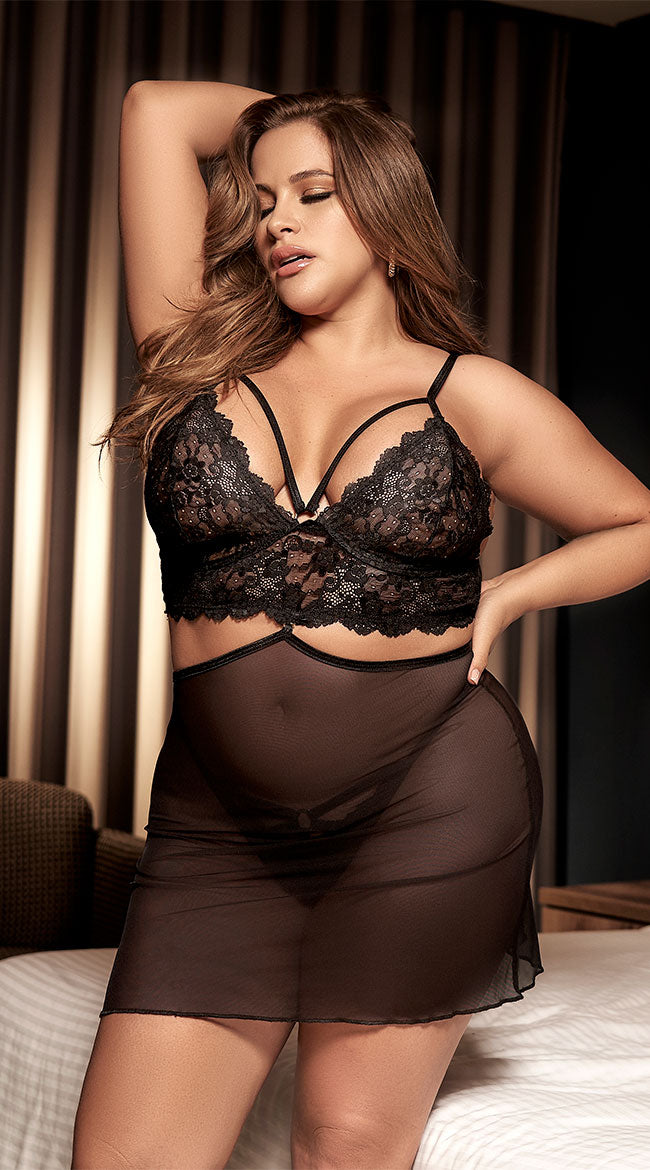 Plus Size Strapped In Lace Versatile Lingerie Set